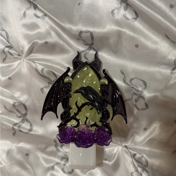 Bath & Body Works Other - Bath & Body Works Disney Villains wallflower Maleficent light up plug in